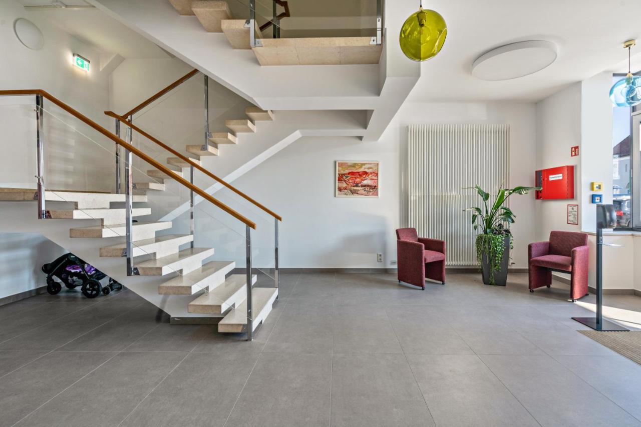 Huber Living Basic 106 Apartamento Germering Exterior foto
